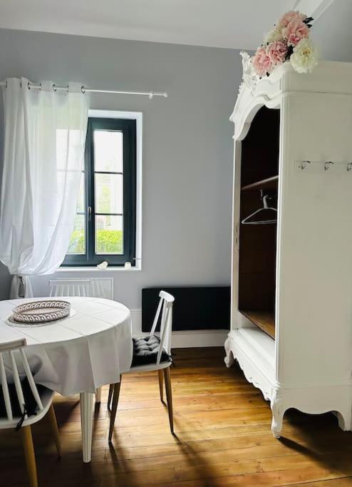 La Maison De Romance D'Hauterive 洛特河畔的维伦纽夫 外观 照片